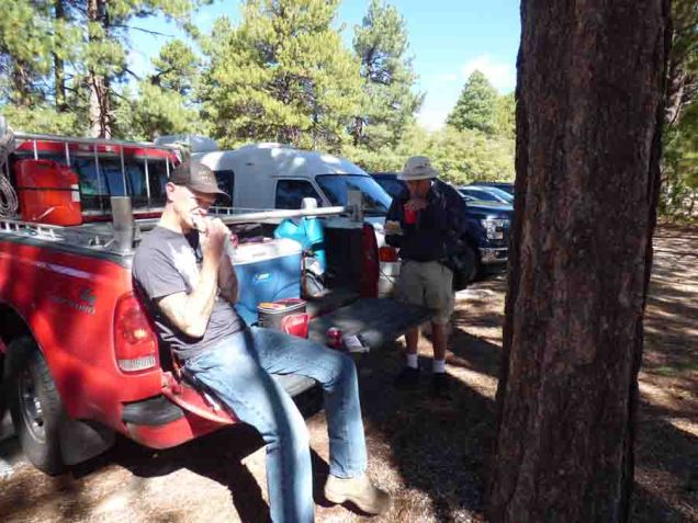b Christopher Andy Eating Tailgate