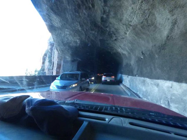 b14 Window in Tunnel
