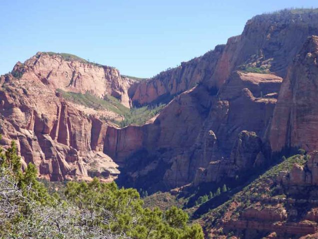 b9 Valley on the Mountain