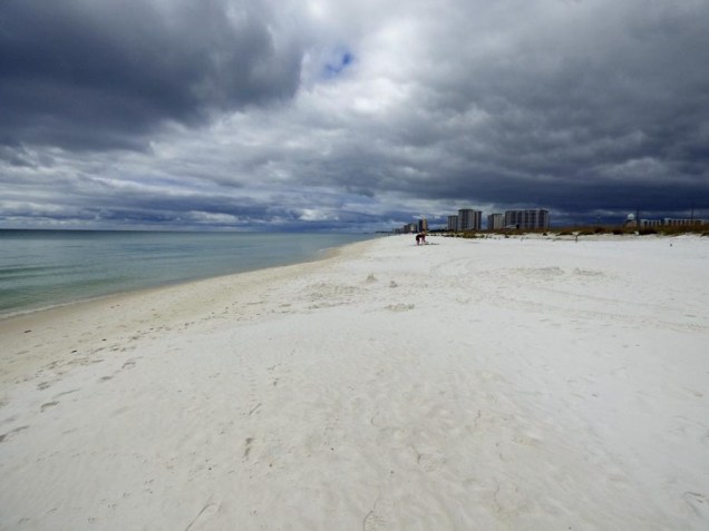 b Dark Clouds White Sand