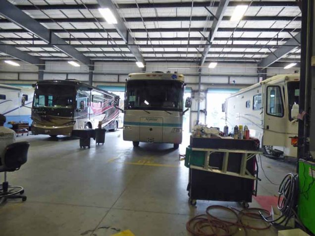 b04 Sao in Garage Bay