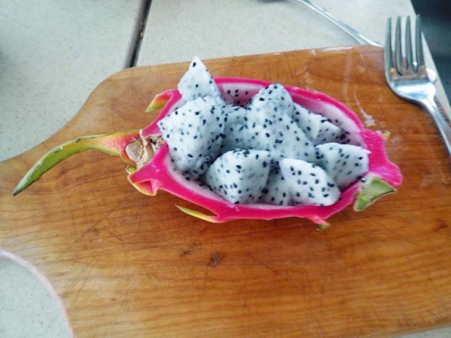 b Dragon Fruit Ready to Eat