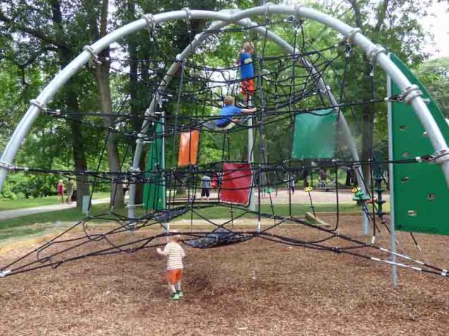 b New Playground Equipment Cedar Creek Park