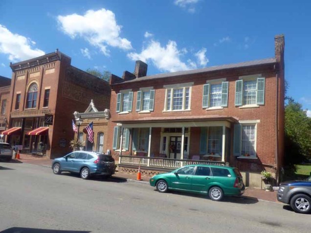 b06-naff-henley-house-1807