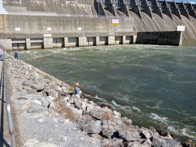 b09-fishing-below-dam
