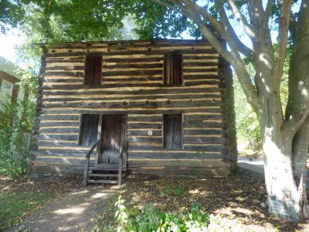 b11-christopher-taylor-house-1770s