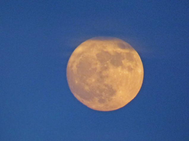b5-super-moon-disappearing-into-clouds